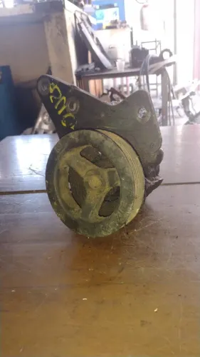 Bomba Direção Hidraulica Monza Tubarão