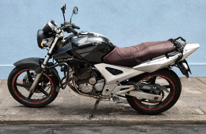 Cbx twister 250