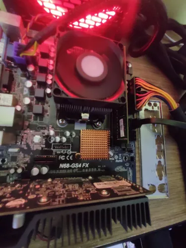 VENDO Kit AMD Placa Mãe + FX-4300 + Cooler