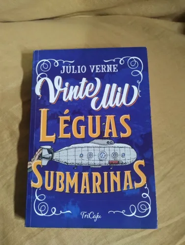 Vinte Mil Léguas Submarinas - Livro