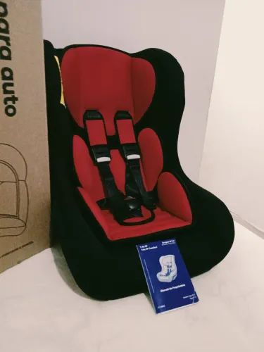 cadeirinha para carro ( NOVA )