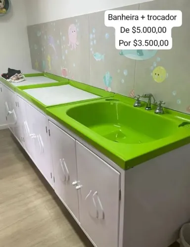 Trocador e banheira