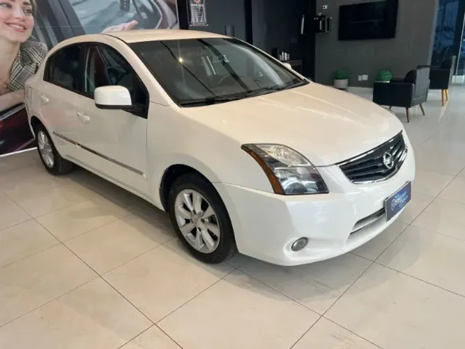 Nissan Sentra S 2.0/ 2.0 Flex Fuel 16V Aut. 2013