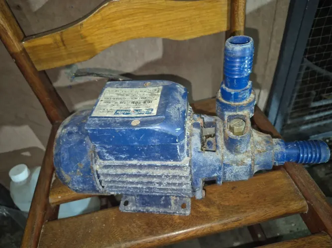Moto bomba periférica. 45 HP