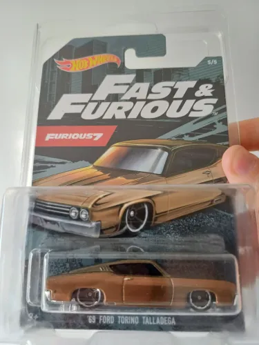 Hot Wheels 69 Ford Torino Talladega Velozes e Furiosos