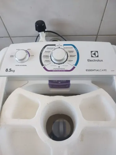 Lavadora Electrolux Essential Care 8,5kg (Modelo LES09 - 220V)