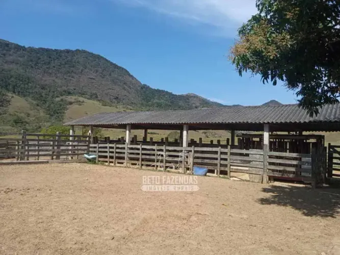 Imóvel para venda tem 1936000 metros quadrados em Centro - Trajano de Moraes - RJ