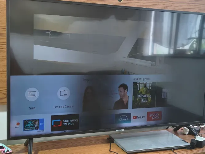 Smart TV Samsung LED 49 polegadas com defeito