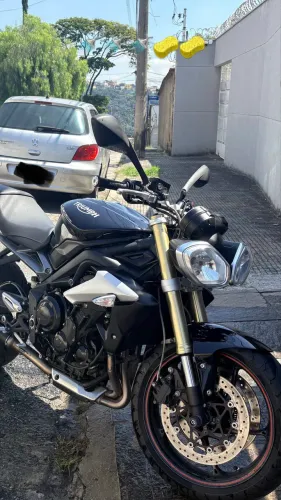 Triumph Street Triple 675