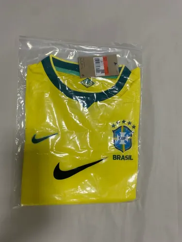 Camisa do Brasil nova feminina G