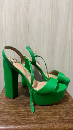 Sandália Vizzano Meia Pata Salto Grosso - Verde