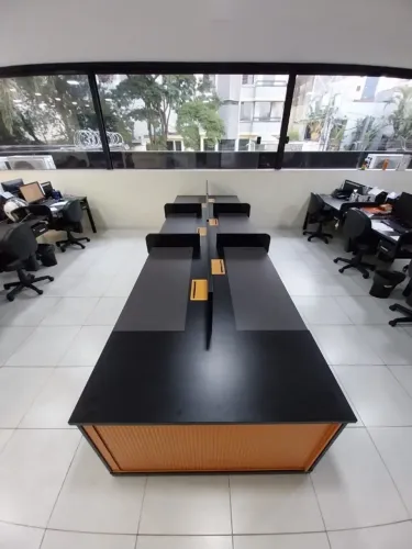 Estação de Trabalho Marzo Vitorino com 6 baias 1,20 cada e armário anexo