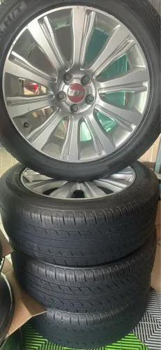 Rodas aro 19 furação 5x120 pneus bons