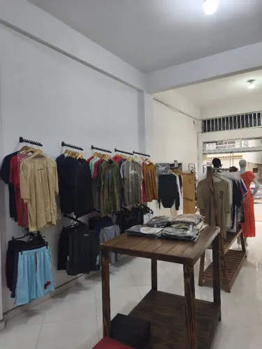 Repasse de Loja Masculina completa- com clientela, fornecedores e estoque novo
