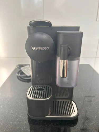 Cafeteira Nespresso Latíssima One