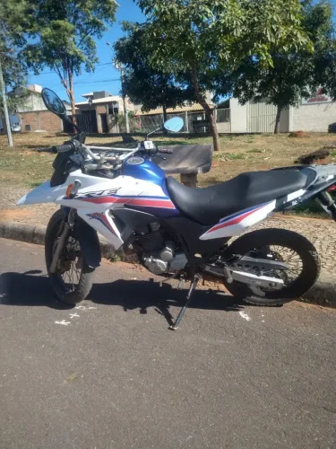 XRE 300 RALLY