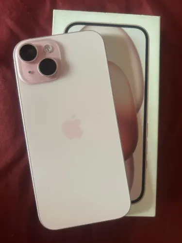 iPhone 15 normal rosa