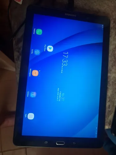 Tablet Samsung Tab A SM-P585M Tela levemente trincada