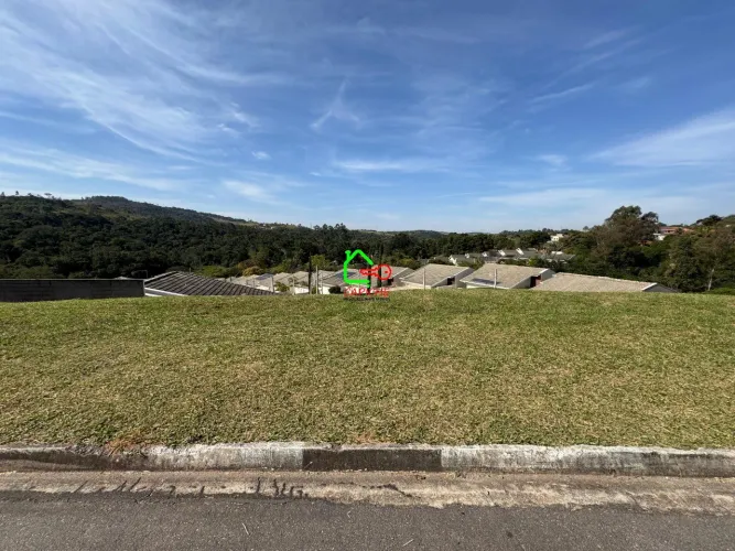 Terreno em condomínio à venda em Vinhedo-SP, bairro Observatório, 798,00 m² de área