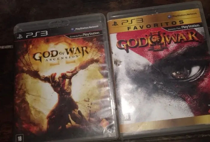 jogos de PS3. God of war 3 e God of war Ascension.