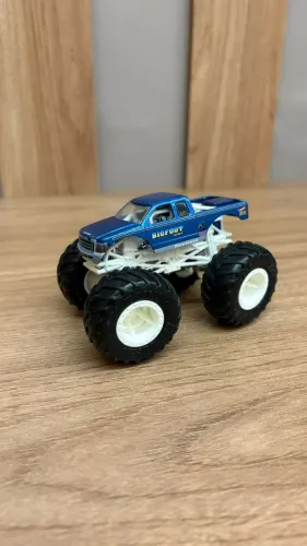 Carrinho Monster Truck Bigfoot Hotwheels