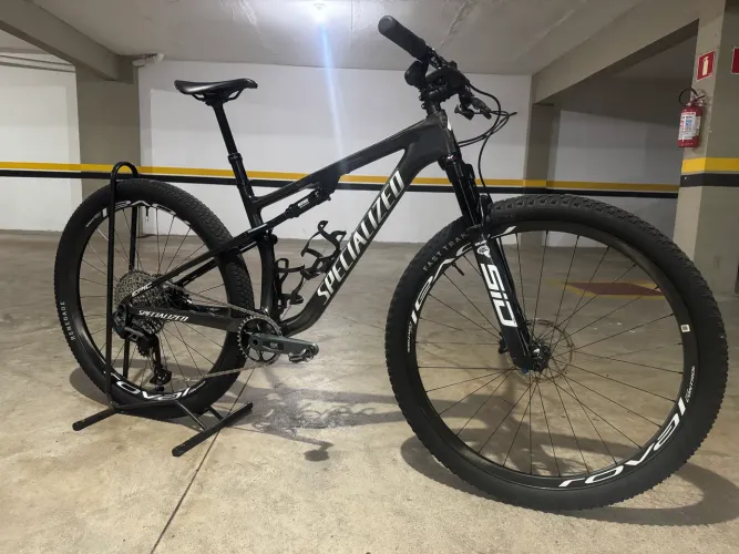 Bike specialized expert full carbon M