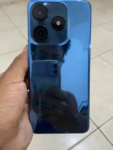 Vende-se celular tecno spark