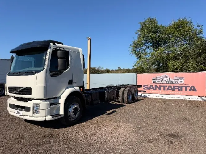 Volvo VM 260 6X2R 2011 Cabine Leito Caminhão Truck No Chassi Revisado