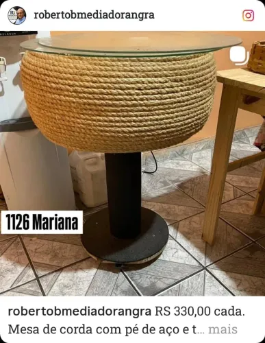 Mesa de corda decisão com pé de aço e tampo de vidro