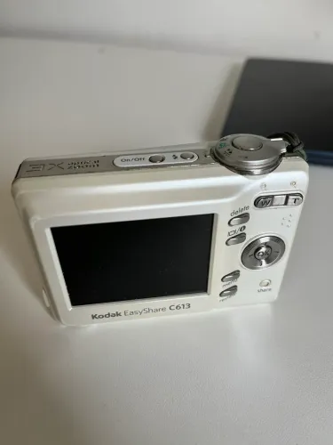 Câmera Kodak easyshare c613