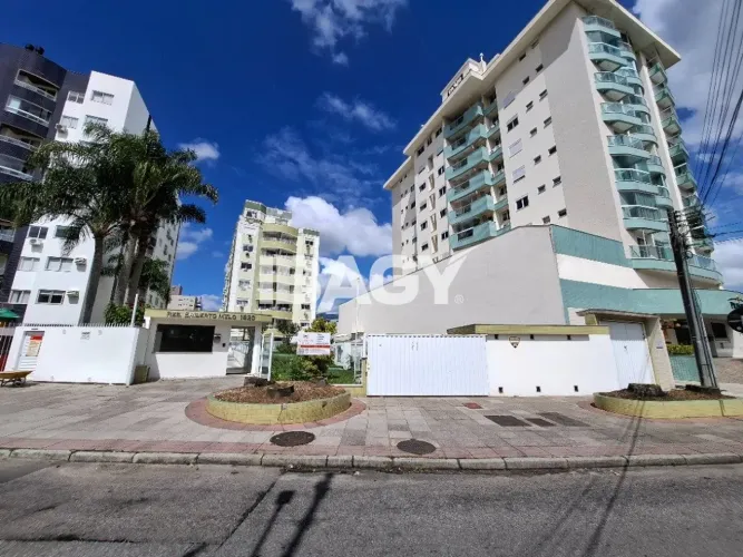 Excelente Apartamento 2 dormitório(s) em Itacorubi - Florianópolis