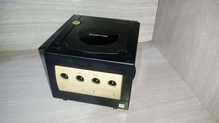 Console Nintendo Gamecube - sem acessórios