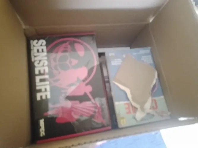 Box de Sense Life, O Rei de Amarelo e outros livros