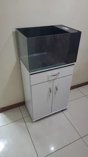 Aquário novo com móvel