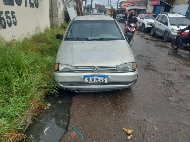 Volkswagen Gol Geração II 1.0 16V 70cv MI Gasolina Mec. (1000) 2P 1999