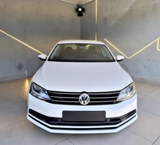 Volkswagen Jetta Trendline 2.0 T.flex 8V 4P Tip. 2016
