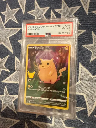 Carta Graduada PSA 8 - Pikachu - EN