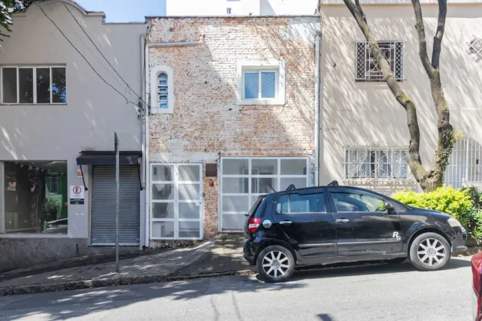 Casa comercial na Rua Caraíbas, 633 90 m²