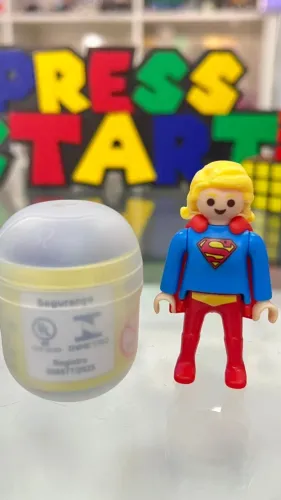 BONECA SUPERGIRL PLAYMOBIL KINDER