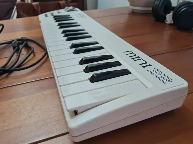 Controlador MIDI AMW Mini 32 Branco USB - Perfeito Estado + Envio Rápido 