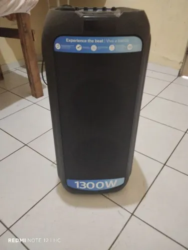 Estou vendendo um som Philips semi novo,se caso queria só mim chama!!