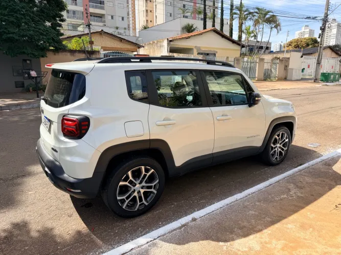 Jeep Renegade Long. T270 1.3 TB 4X2 Flex Aut. 2024