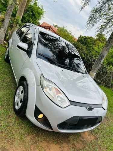 Ford Fiesta Sedan SE 1.6 8V Flex 4P 2014