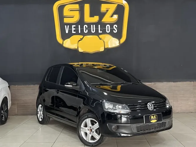Volkswagen Fox 1.0 MI Total Flex 8V 5P 2014