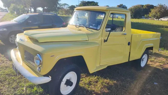 Ford F-75 4X4 2.3 1973