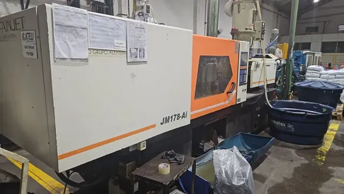 1 Injetoras Cheng song 138 ton.