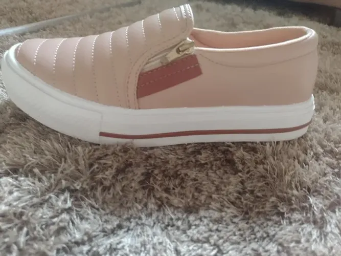 Vende-se tênis Novo Slip nude tam 34