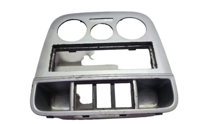 Gol G4 - Moldura Central Prata Painel  N130