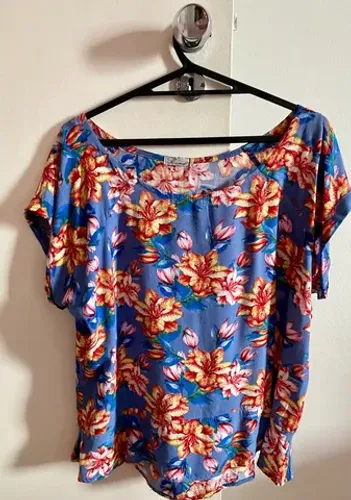 Blusa bata florida