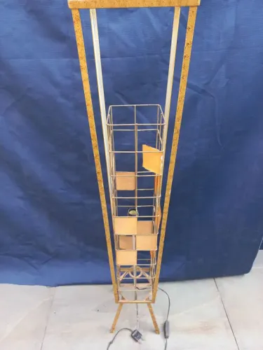 Abajur antigo de chão funcionando med. 1.20